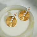 Fan-shaped earrings
