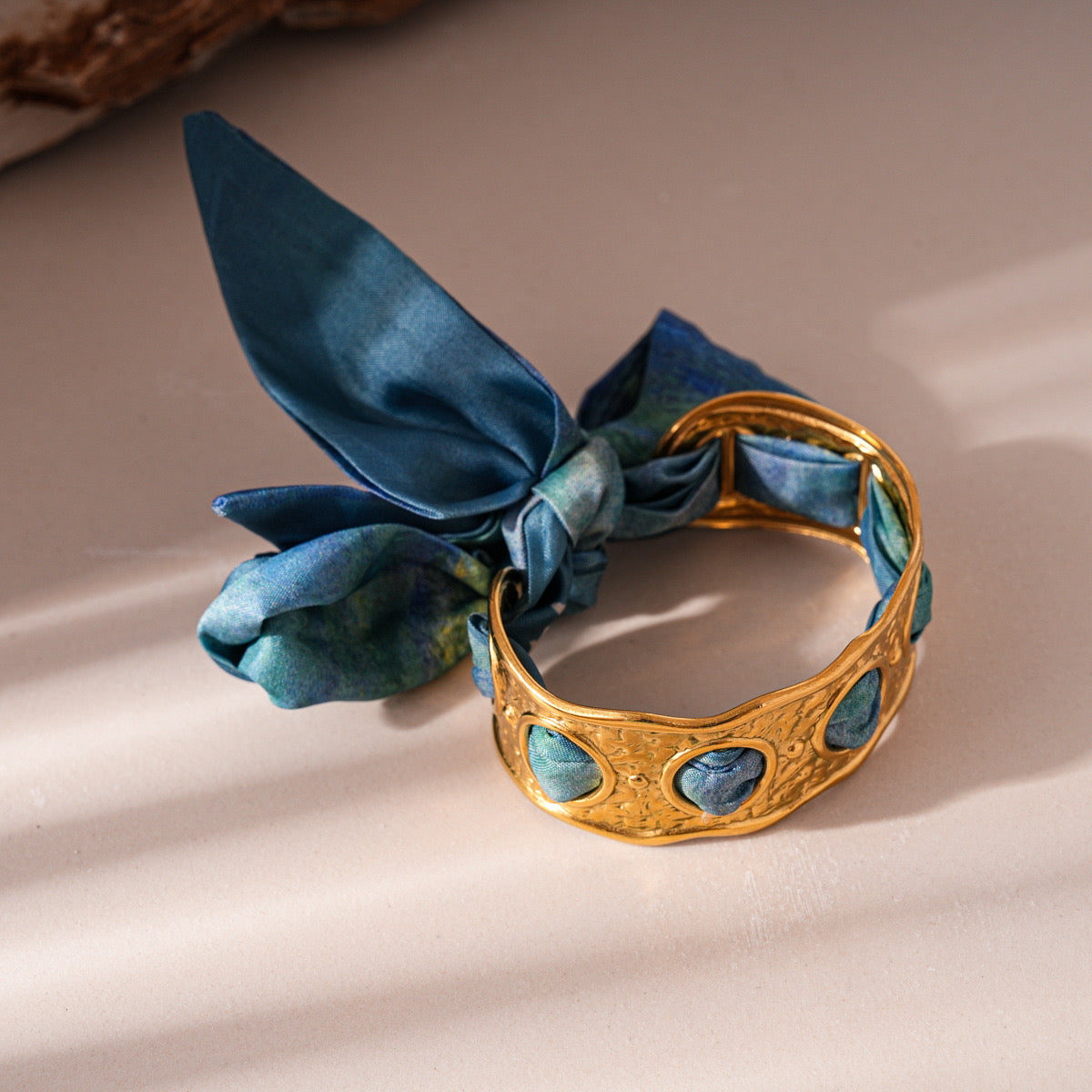 Fashion bracelet